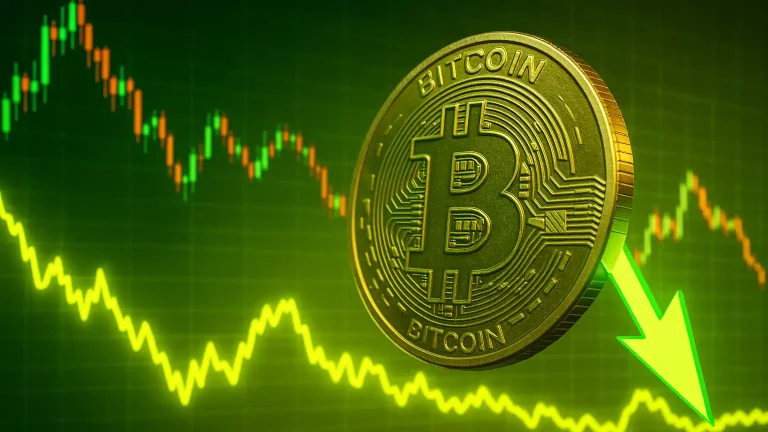 Bitcoin Faces Stark $10K Warning as Risk Appetite Drains from Crypto