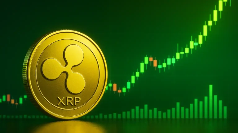 XRP Holds Critical Support as Grayscale Data Reveals Surging Interest